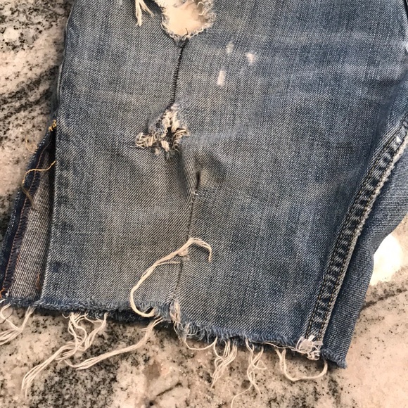 Mens Hollister distressed denim cut offs - Picture 3 of 4